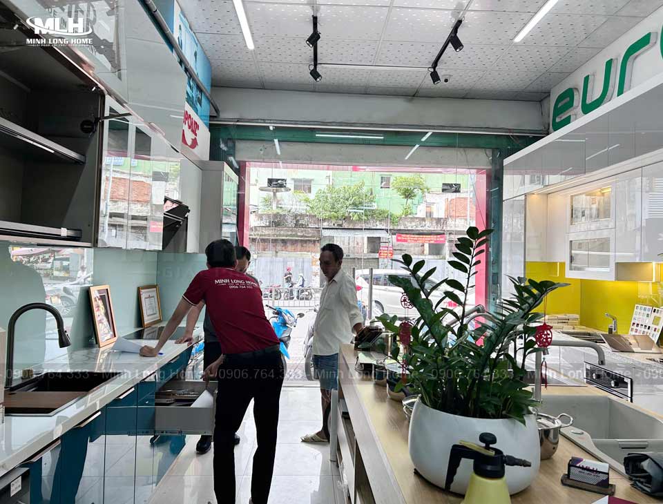 Tủ bếp hợp kim nhôm Tủ Bếp Minh Long chuyên thi công tủ bếp hợp kim nhôm