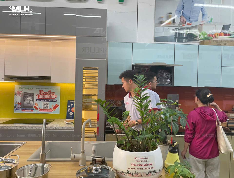 Tủ Bếp Minh Long chuyên thiết kế tủ bếp theo diện tích