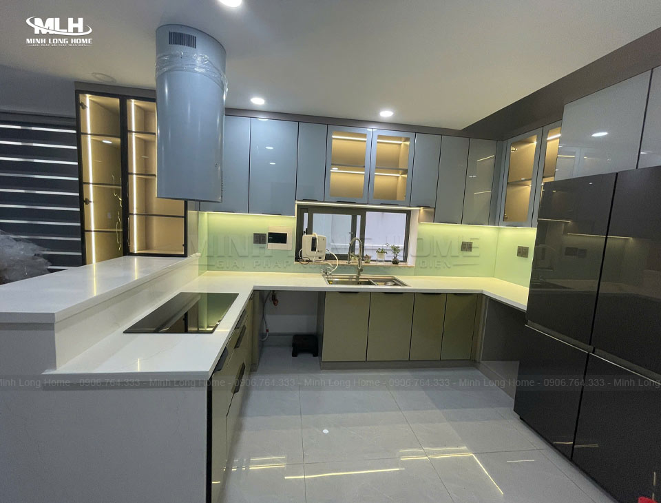 Kinh nghiệm chọn tủ bếp cho căn hộ chung cư hoàn hảo và tối ưu không gian Dự án tủ bếp nhôm kính căn hộ của tủ bếp Minh Long