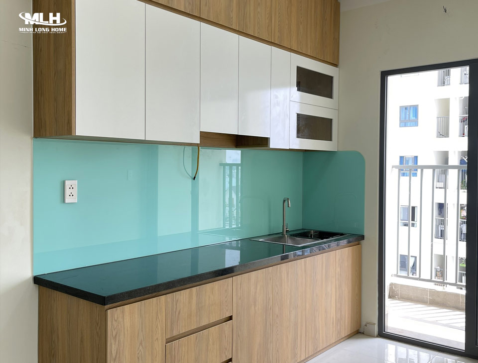 Cách bảo quản tủ bếp gỗ công nghiệp luôn như mới Tủ bếp gỗ HDF có tỷ trọng và độ bền tốt hơn MDF
