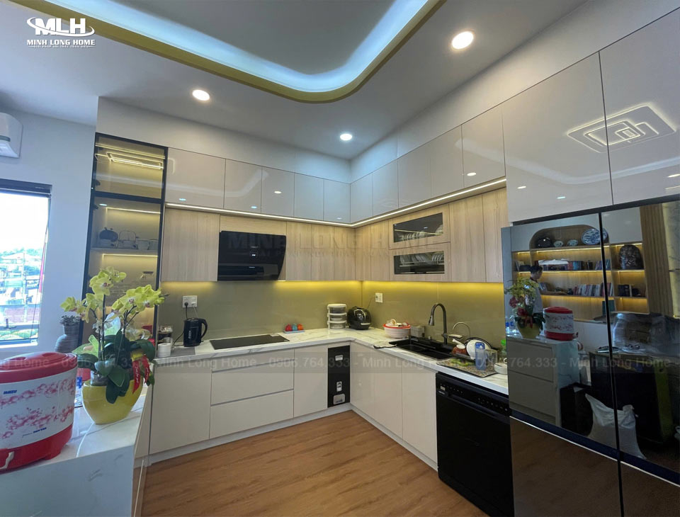 So sánh tủ bếp nhựa Acrylic và Picomat nên chọn loại nào? Nên chọn tủ bếp nhựa Acrylic hay Picomat