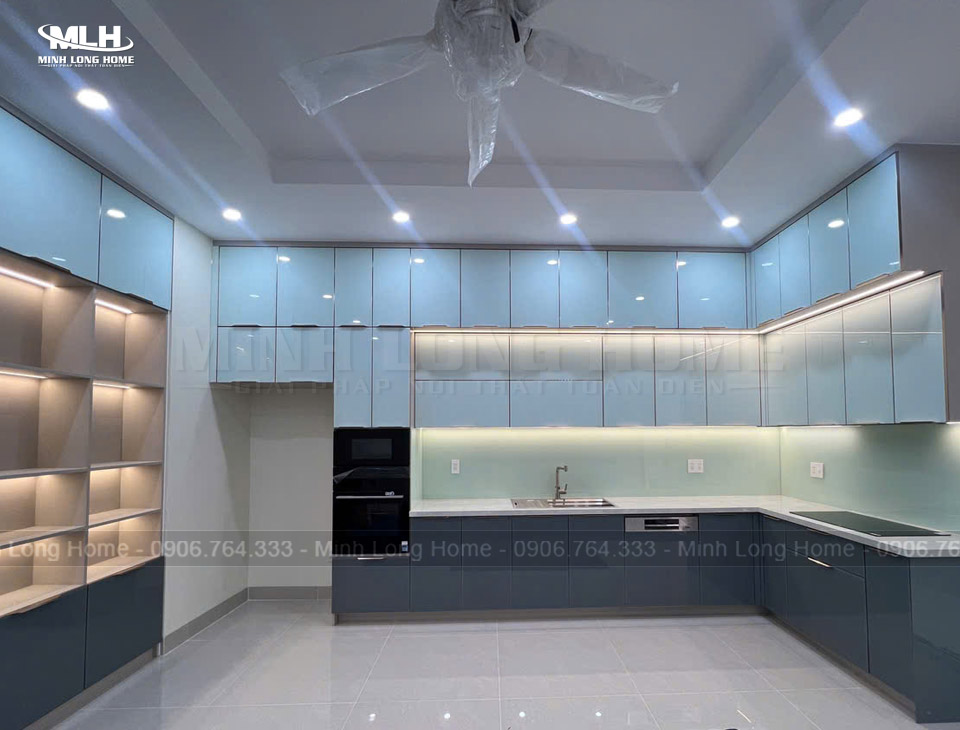 Tủ bếp hợp kim nhôm với nhôm thường