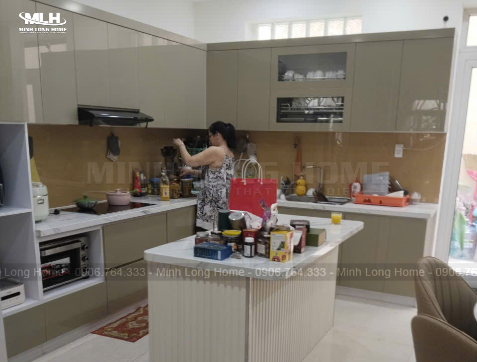 Dự án tủ bếp nhựa Acrylic chị Muội