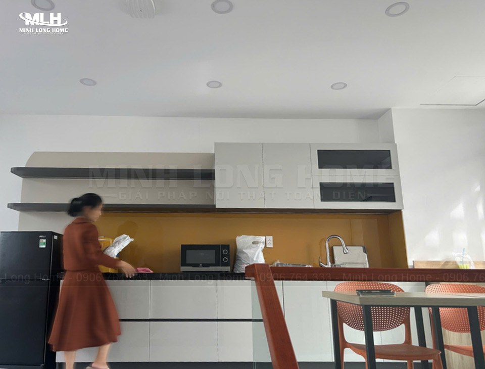 Tủ pantry văn phòng spl thực tế