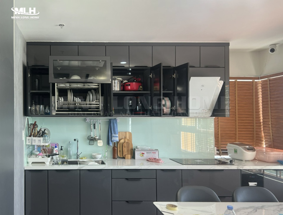 Tủ bếp inox anh Quốc Bình Dương