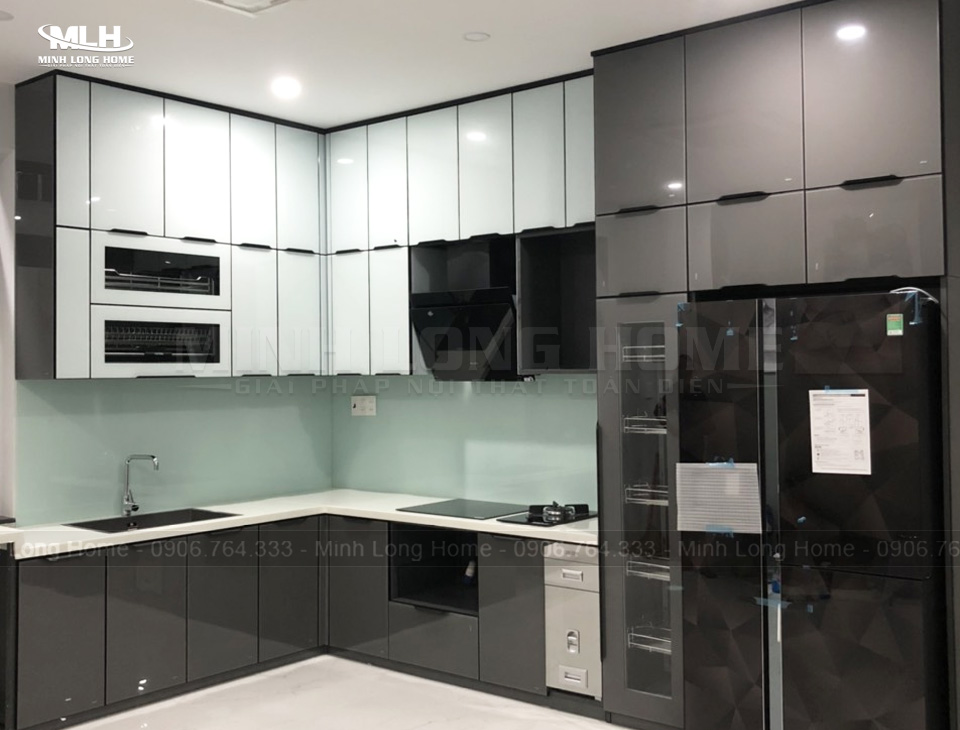 Tủ bếp nhôm kính xám hiện đại